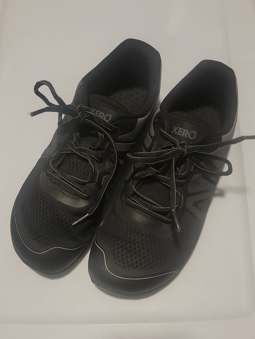 Xero HFS-11 Black Minimalist Athletic Sneakers Women's Size 9.5